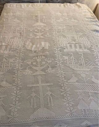 Antigua colcha de ganchillo