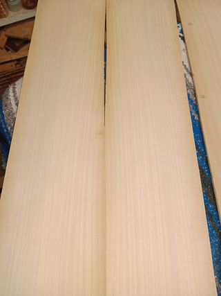 Ciprés,romántica,Ukelele, Guitarrito,bandurrias...