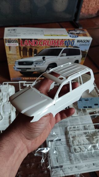 Maqueta Land Cruiser HDJ100 1/24
