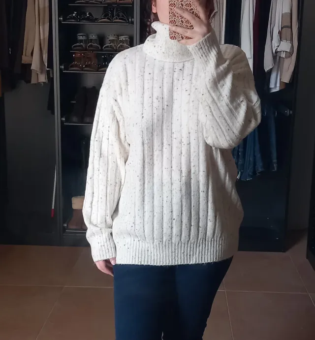 Maglione a collo alto beige