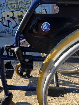 Silla de ruedas plegable