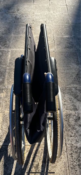 Silla de ruedas plegable