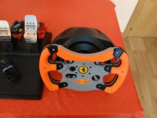 Trusmaster t 300 xbox.