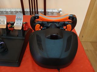 Trusmaster t 300 xbox.