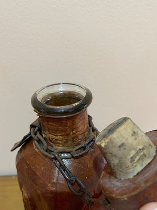 Botella forrada piel imagenes y grabados D Quijote