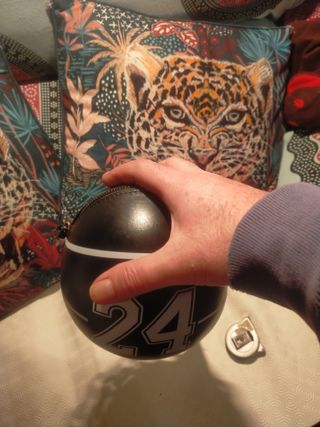 Bolso de mano,balón de basket 