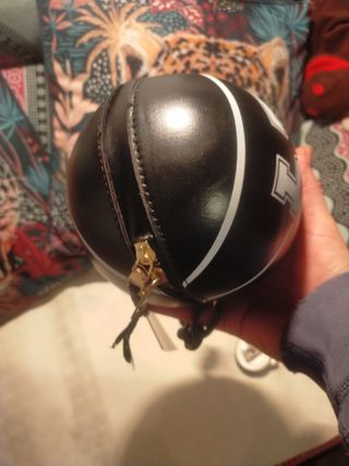 Bolso de mano,balón de basket 