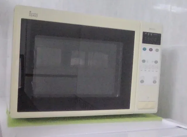 Microondas ROTO para REPARAR o PIEZAS Teka MW 210