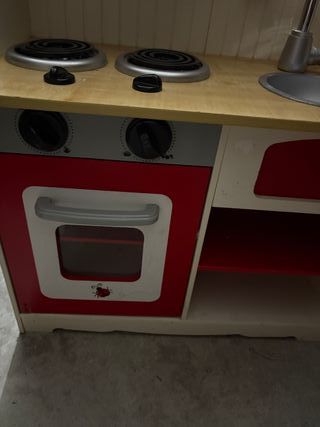Cocinita de madera