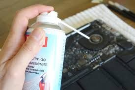 Configuración y limpieza de ordenadores.