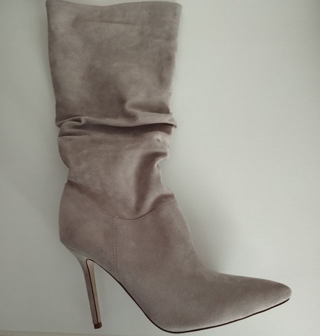 Botas de ante gris rosado talla 41