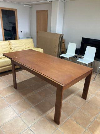 Mesa comedor extensible + 4 sillas