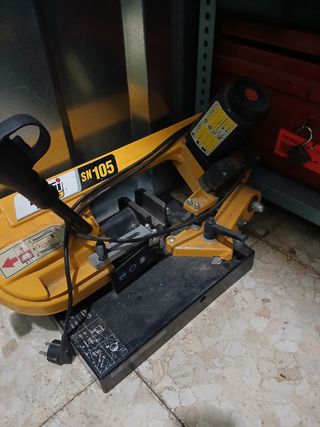 Sierra de cinta femi