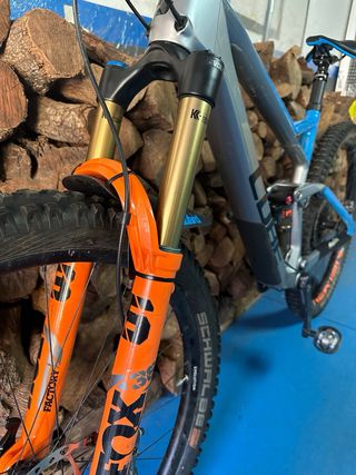 Bici Cube Stereo Action Team