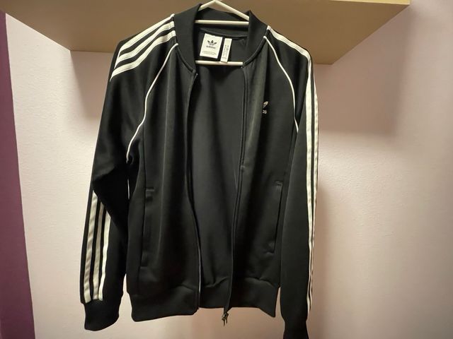Chaqueta negra adidas
