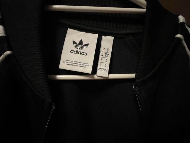 Chaqueta negra adidas
