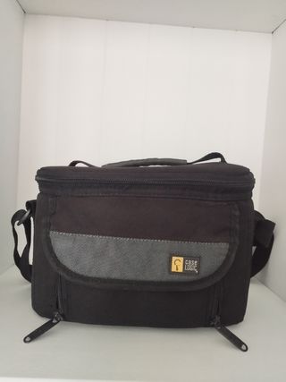 Cámara Réflex Canon EOS 1000D + Accesorios