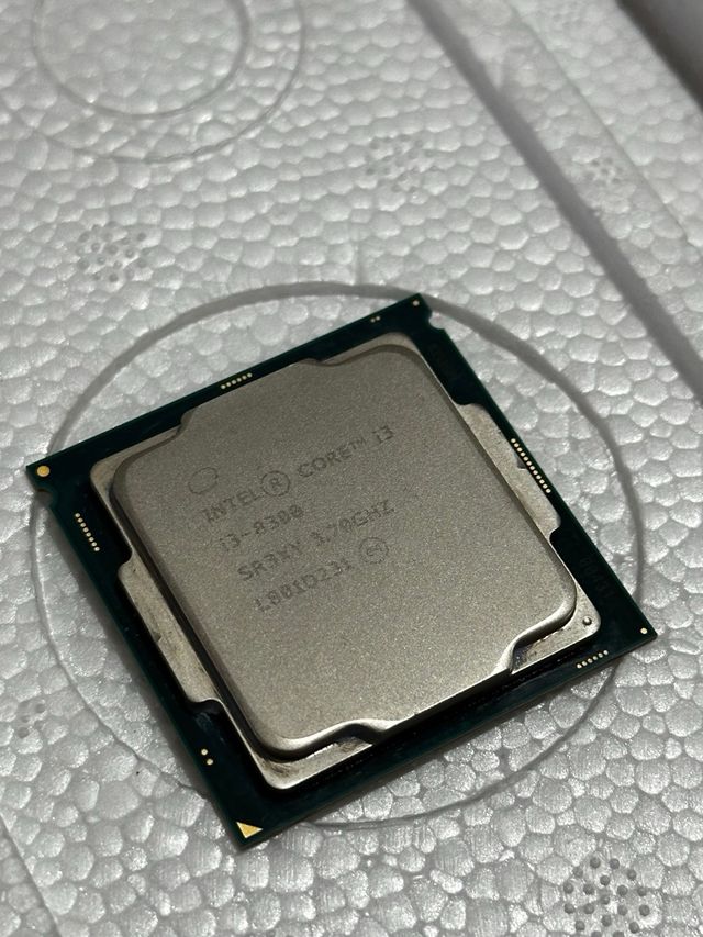Intel I3 8300