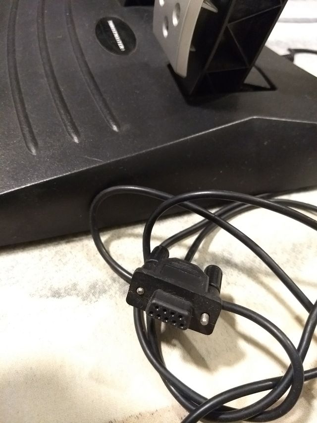 Thrustmaster - Volante de y pedales Ferrari