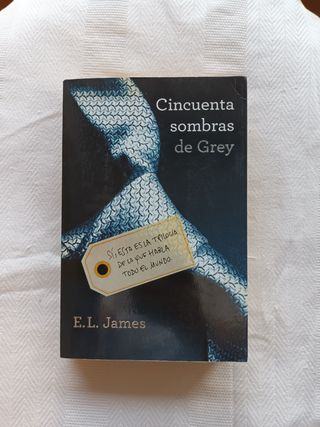 Libro "Cincuenta sombras de Grey"