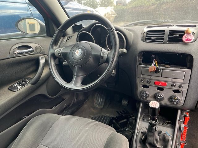 Alfa romeo 147