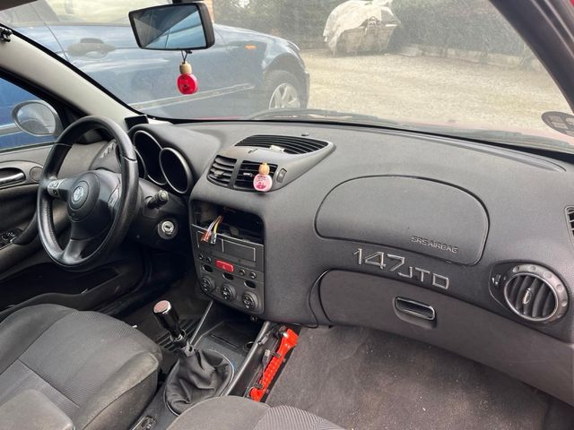 Alfa romeo 147