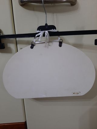 2 quadretti e un appendiabiti