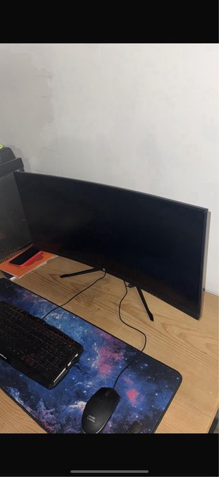 Pantalla ordenador curved 200hz 30’’