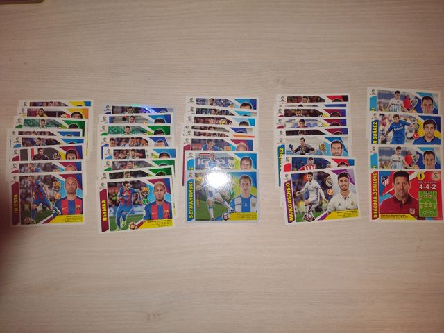 36 carte collezionabili Panini 2017-18