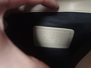 Bolso chica Zara.