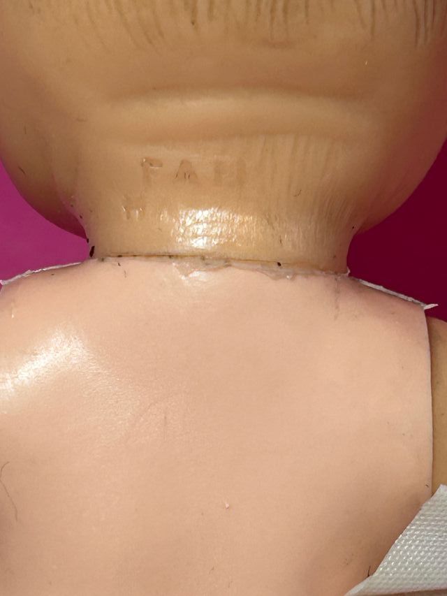 MUÑECO PELON BARRIGUITAS DE FAMOSA