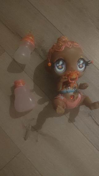 Glitter babyz doll