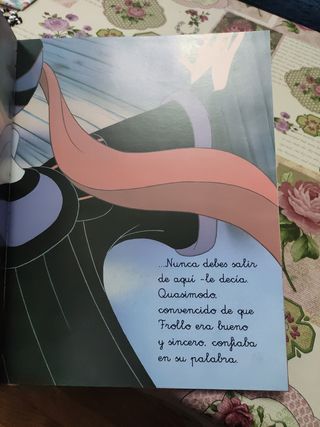 El jorobado de Notre Dame (Mi mundo Disney) (Spanish Edition)