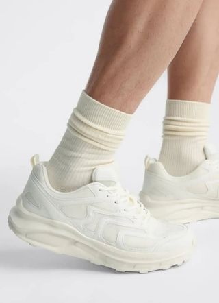 ZARA ZAPATILLAS BLANCAS