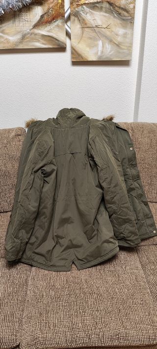 Abrigo niña verde kaki T 15/16 176cm.