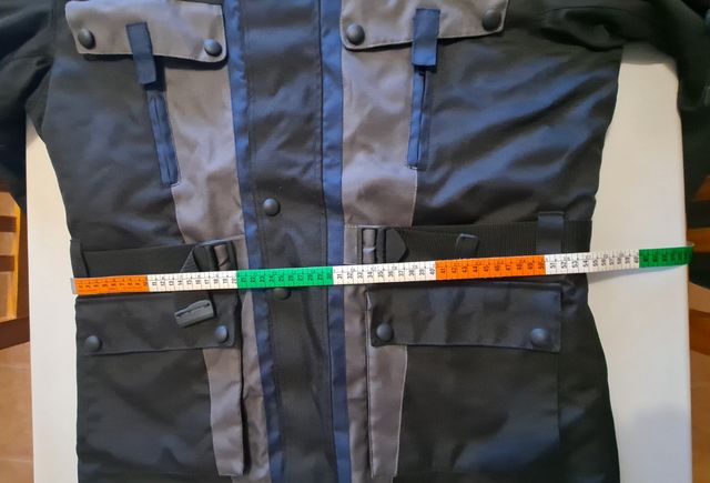 Chaqueta moto a estrenar