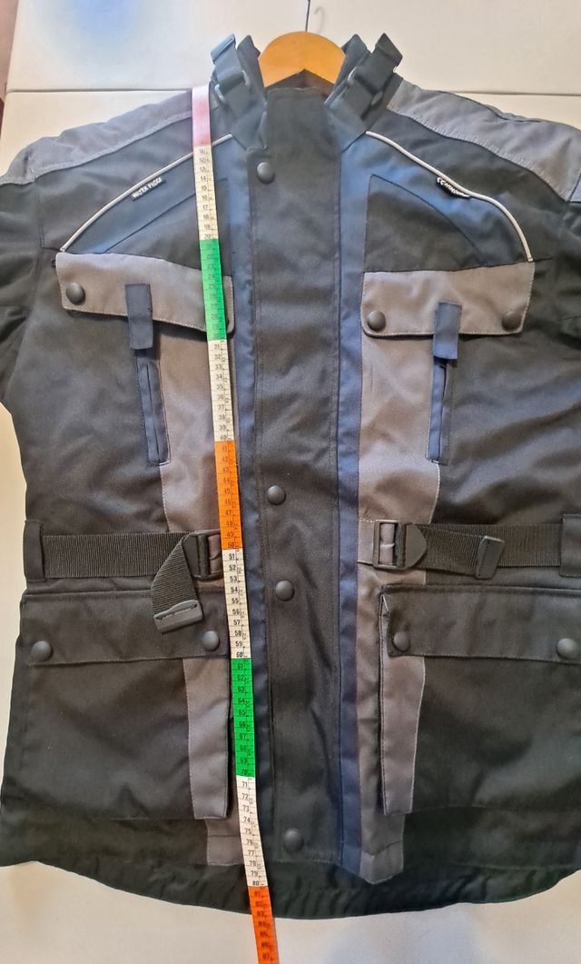 Chaqueta moto a estrenar