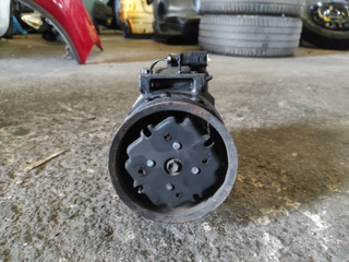 Compresor aire acondicionado 4E0260805F Audi y_277