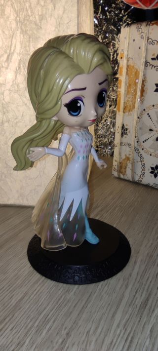 Elsa Frozen 2 estilo Q Posket Disney