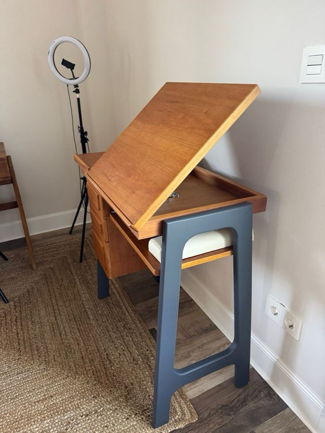 Mesa pequeña multifuncion escritorio o manicura