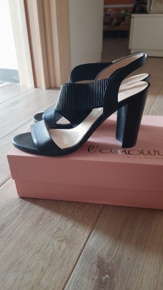 Sandali donna neri con tacco