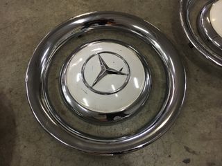 TAPACUBOS MERCEDES 190 SL