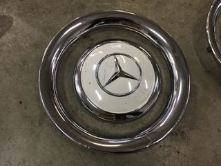 TAPACUBOS MERCEDES 190 SL