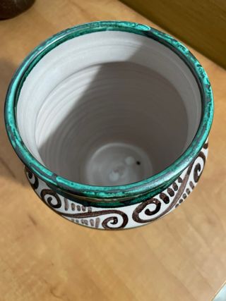 jarron decorativo echo por el artista Punter