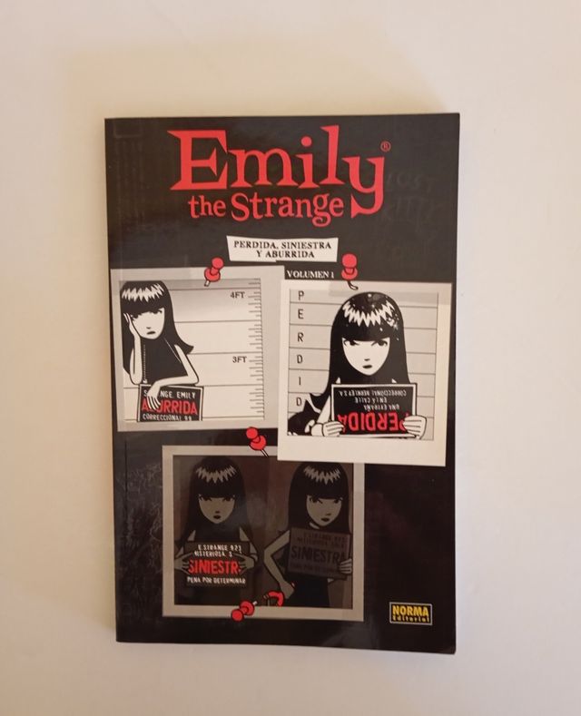 Libros Emily the strange