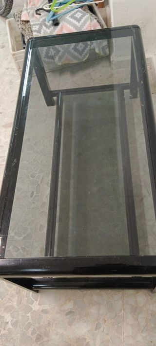 Mesa pequeña de cristal