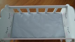 Cuna bebe juguete