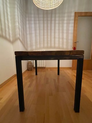 Mesa comedor tipo Industrial
