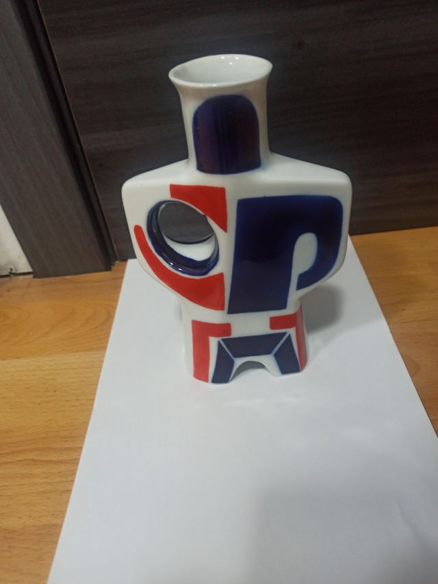 Jarrón de porcelana sargadelos