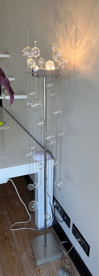 Lampara de pie / suelo de diseño